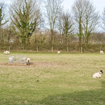 Hillview Crooklands